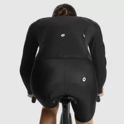 Assos Women's UMA GT Wind Jacket C2 13 Assos Women's UMA GT Wind Jacket C2 -Gore Wear Butik Assos Women s UMA GT Wind Jacket C2 Jackets Black Series SS23 12 32 392 18 XS 3