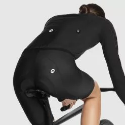 Assos Women's UMA GT Wind Jacket C2 14 Assos Women's UMA GT Wind Jacket C2 -Gore Wear Butik Assos Women s UMA GT Wind Jacket C2 Jackets Black Series SS23 12 32 392 18 XS 4